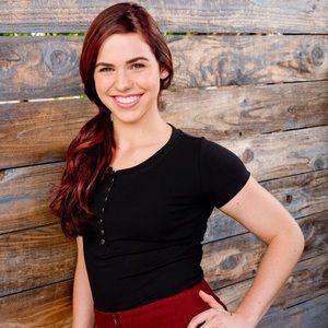 Meet your Posher, Kelly